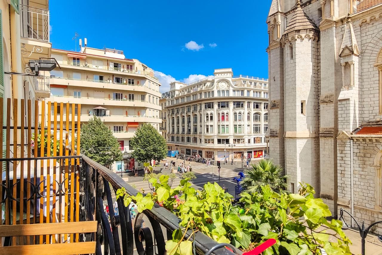 Hôtel du Centre Nice - Camera con balcone con vista su Jean Médecin
