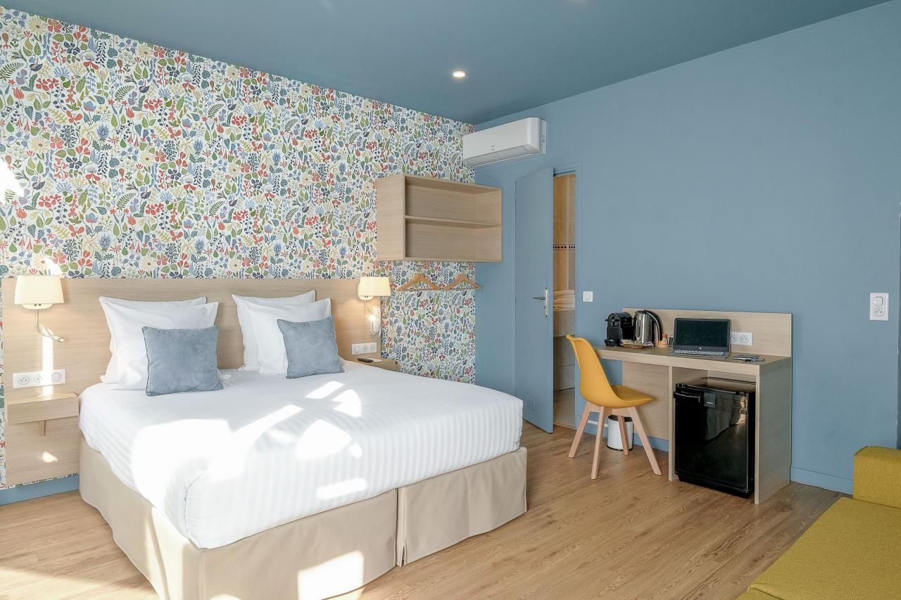 Hôtel du Centre Nice - Chambre avec bureau - espace de travail